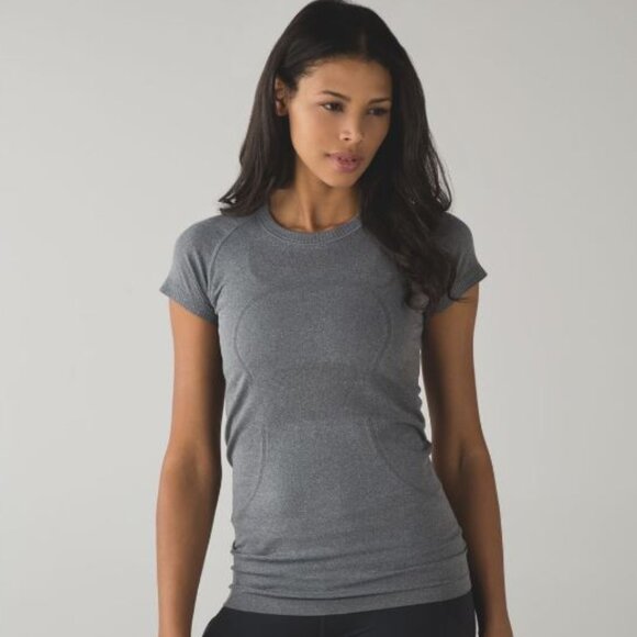 Lululemon Gray Swiftly Tech Short Sleeve Crew - Size 8 - Picture 1 of 10